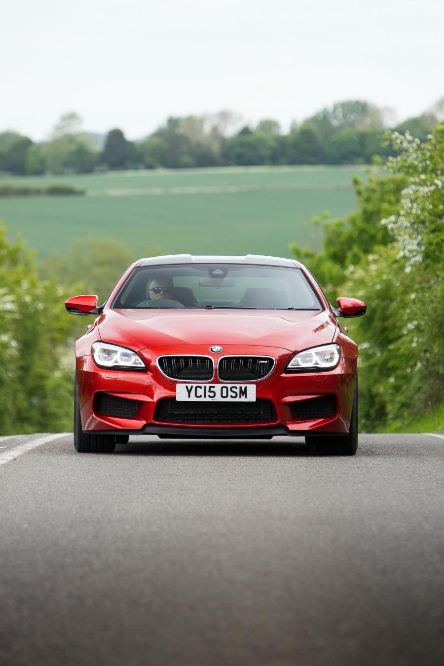  BMW M6 Coupe 2015 года  (UK) (фото 4 из 7)
